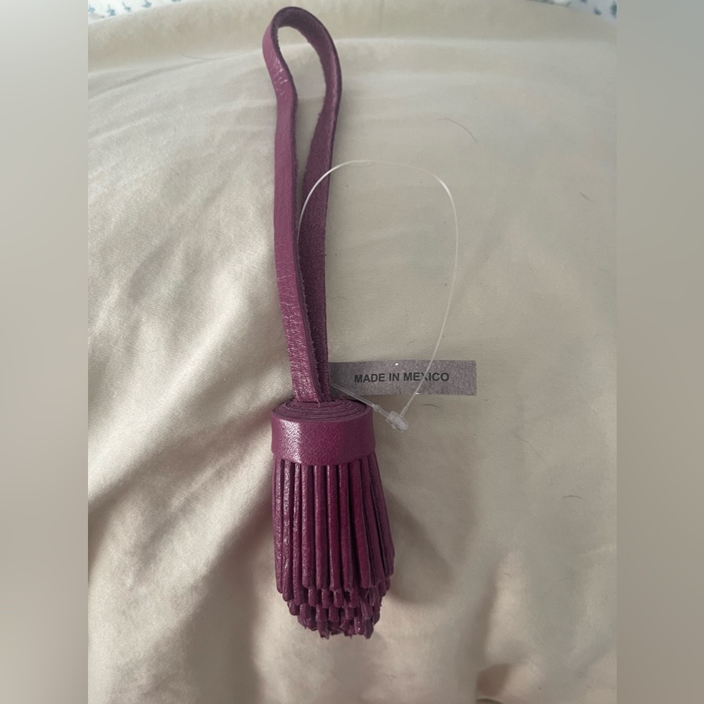 Brand new Portland Leather Tassel